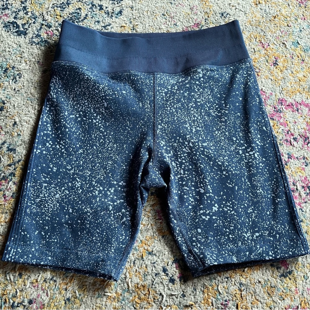 Lululemon Seamless Biker Shorts